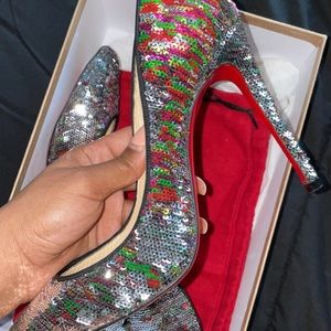 Pigalle Follies 100 Sequin Pump In Grey